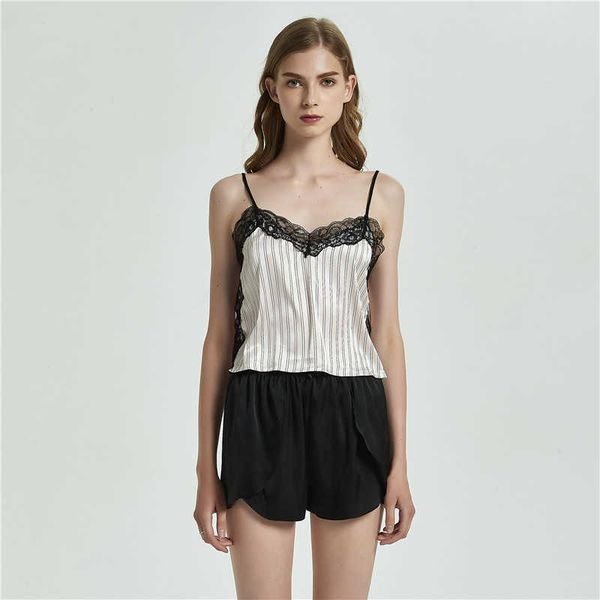 summer women's sleepwear lace v-neck striped suspenders flared shorts loose and comfortable homewear pajamas set, Black;red
summer women's sleepwear lace v-neck striped suspenders flared shorts loose and comfortable homewear pajamas set, Black;red