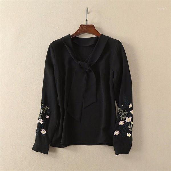 women's blouses & shirts 2021 euramerican spring fashion v-neck collar tie flower embroidery casual polyester full sleeve regular lengt, White
women's blouses & shirts 2021 euramerican spring fashion v-neck collar tie flower embroidery casual polyester full sleeve regular lengt, White