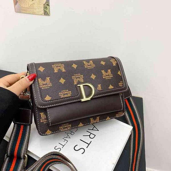 2022 factory wholesale new small bag women's new fashion printed single shoulder ins street trend messenger
2022 factory wholesale new small bag women's new fashion printed single shoulder ins street trend messenger