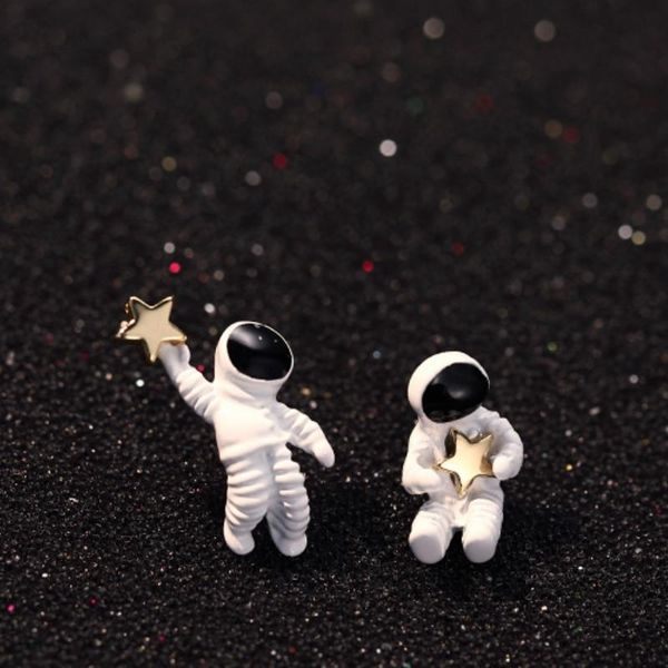 stud 2021 girl cute cartoon 3d astronaut spaceman earrings asymmetrical moon space stars distinctive fashion jewelry, Golden;silver
stud 2021 girl cute cartoon 3d astronaut spaceman earrings asymmetrical moon space stars distinctive fashion jewelry, Golden;silver