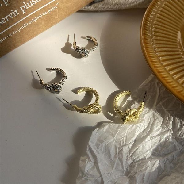 new design gold color texture hoop earrings 2021 c shape metal twisted earrings for women 2021 minimalist jewelry bijoux, Golden;silver
new design gold color texture hoop earrings 2021 c shape metal twisted earrings for women 2021 minimalist jewelry bijoux, Golden;silver