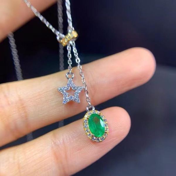 chains natural colombian emerald necklace classic noble clavicle chain 925 silver women fashion temperament jewelry
chains natural colombian emerald necklace classic noble clavicle chain 925 silver women fashion temperament jewelry