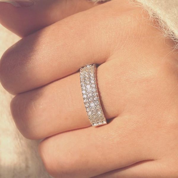 wedding rings 2021 fashion three row crystal for women jewelry engagement female crystals ring men, Slivery;golden
wedding rings 2021 fashion three row crystal for women jewelry engagement female crystals ring men, Slivery;golden