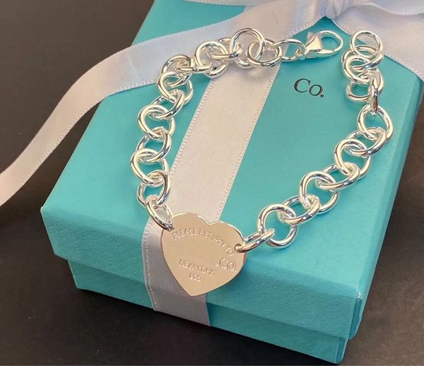 s925 pendants sterling silver perforated heart brand bracelet, classic fashion, jewelry, original 1:1, birthday gift
s925 pendants sterling silver perforated heart brand bracelet, classic fashion, jewelry, original 1:1, birthday gift