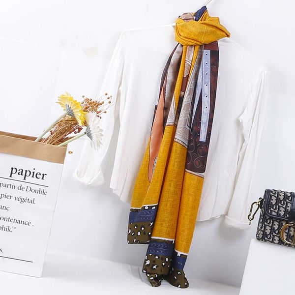 2021 new spring and autumn korean east gate large size 90 silk women's art gift scarf, Blue;black
2021 new spring and autumn korean east gate large size 90 silk women's art gift scarf, Blue;black