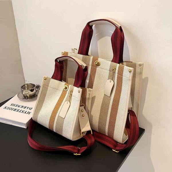 lattice bhutto extra women's 2021 new commuter portable one shoulder large capacity bag canvas bag
lattice bhutto extra women's 2021 new commuter portable one shoulder large capacity bag canvas bag