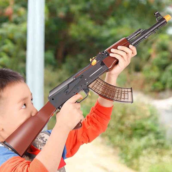 ak47 soft bullet can launch children to eat chicken. it is fully equipped with four or three-year-old boy's toy gun and simulated
ak47 soft bullet can launch children to eat chicken. it is fully equipped with four or three-year-old boy's toy gun and simulated