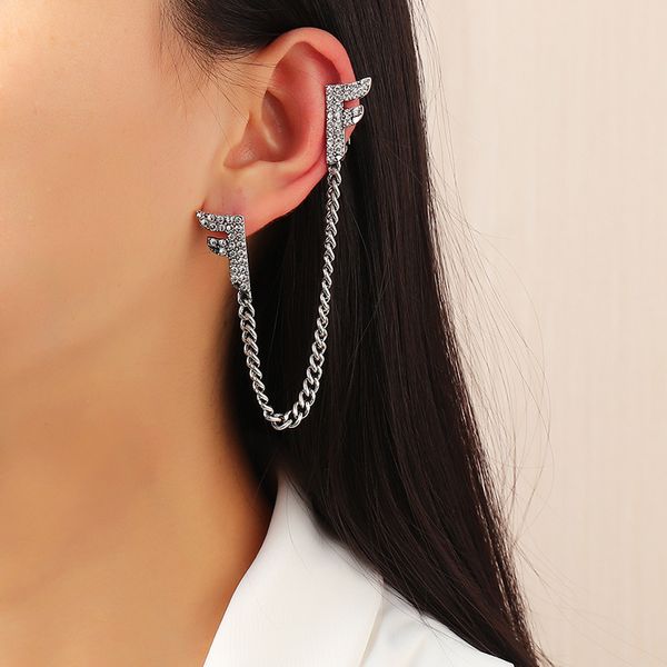 ez3230 fashion accessories simple tassel letter earrings earbone silver chain ear clip
ez3230 fashion accessories simple tassel letter earrings earbone silver chain ear clip