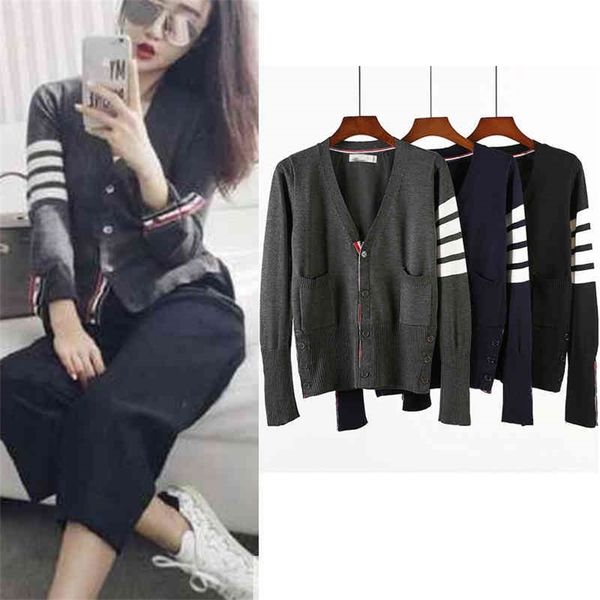 tb autumn and winter new long sleeve lazy wind three bar v-neck knitted cardigan side button sweater coat, White
tb autumn and winter new long sleeve lazy wind three bar v-neck knitted cardigan side button sweater coat, White