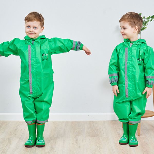 theraincoatisdurablecoatforboygirlschildrensrain-proofandbreathablehoodedraincoatwithreflectorouterwear2021, Red;brown
theraincoatisdurablecoatforboygirlschildrensrain-proofandbreathablehoodedraincoatwithreflectorouterwear2021, Red;brown