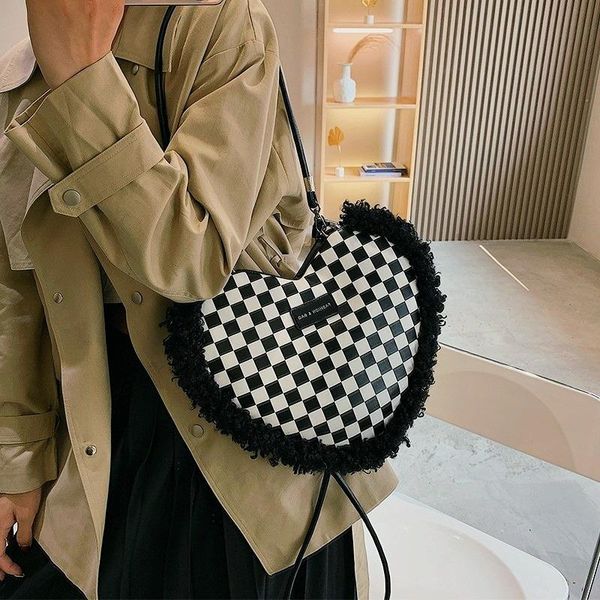evening bags niche design bag 2021 fashion autumn single shoulder women's texture messenger versatile ins love saddle
evening bags niche design bag 2021 fashion autumn single shoulder women's texture messenger versatile ins love saddle