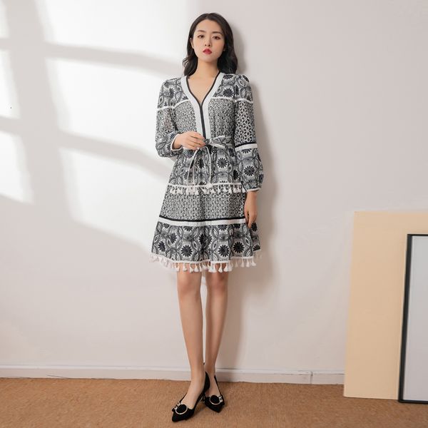 runway spring autumn new women's fashion party v-neck elegant chic gentlewoman embroidered dress opj3, Black;gray
runway spring autumn new women's fashion party v-neck elegant chic gentlewoman embroidered dress opj3, Black;gray