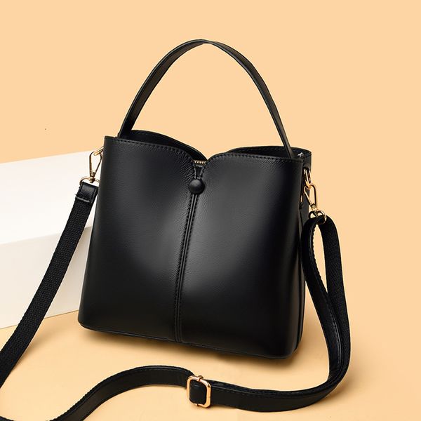 evening bag summer simple fashion bucket women 2021 mom handbag large capacity women's broadband messenger
evening bag summer simple fashion bucket women 2021 mom handbag large capacity women's broadband messenger
