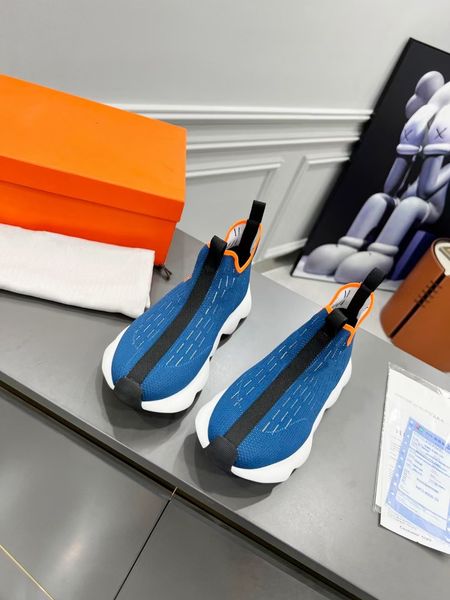 2021 mens womens casual shoes lace up flat comfort pretty trainers daily lifestyle luxury with box size sneakers 0303, Black
2021 mens womens casual shoes lace up flat comfort pretty trainers daily lifestyle luxury with box size sneakers 0303, Black