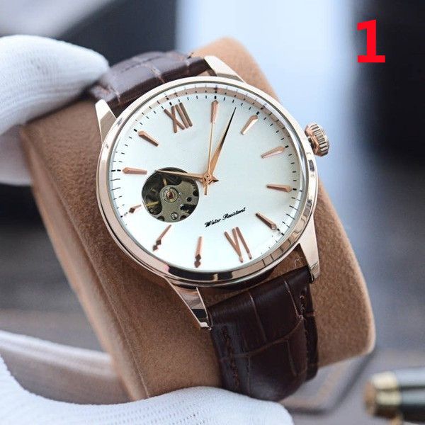 2021 fashion sports young men japan brand luxury watches three-pin automatic mechanical watch with minimalist style, Slivery;brown
2021 fashion sports young men japan brand luxury watches three-pin automatic mechanical watch with minimalist style, Slivery;brown