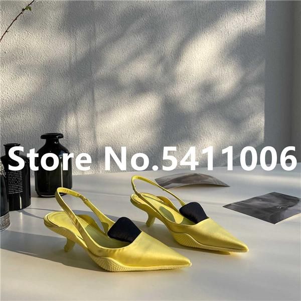 2021 new slingback women shoes fashion lady high heels brand designer ponited toe woman silk sandals shoe, Black
2021 new slingback women shoes fashion lady high heels brand designer ponited toe woman silk sandals shoe, Black