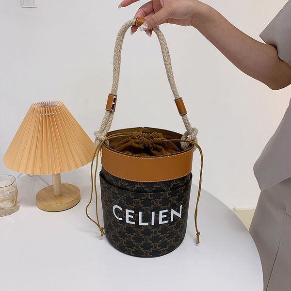 luxury handbags red same print letter hemp rope single shoulder armpit bucket bag new women's bag fashion
luxury handbags red same print letter hemp rope single shoulder armpit bucket bag new women's bag fashion
