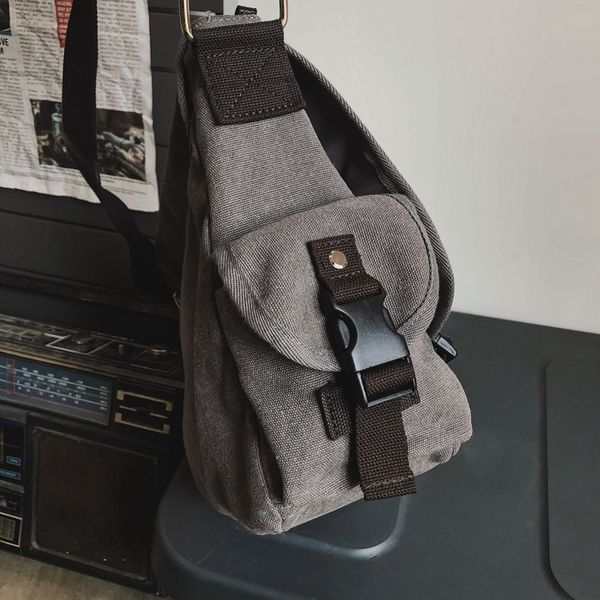 one piece dropshipping 2021 new large capacity washed canvas shoulder bag trendy cool mens commuter messenger bag wholesale
one piece dropshipping 2021 new large capacity washed canvas shoulder bag trendy cool mens commuter messenger bag wholesale