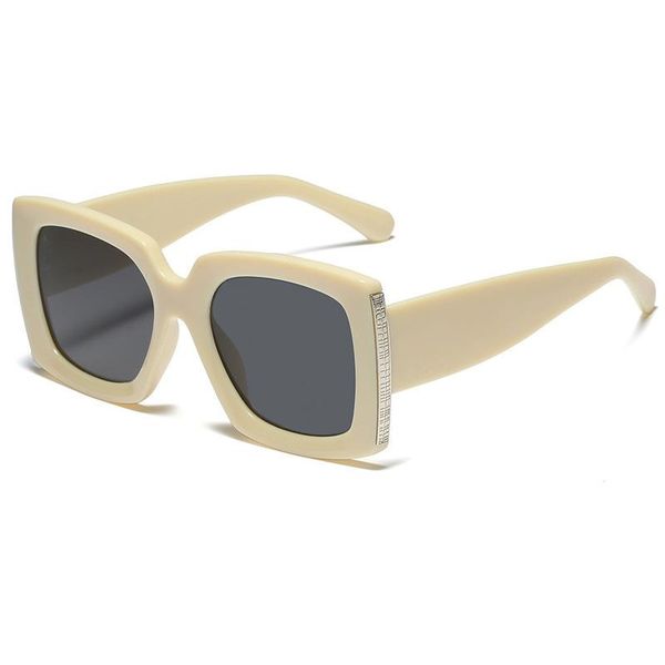 sunglasses fashion big box women's personality metal trend uv protection outdoor sunscreen glasses uv400, White;black
sunglasses fashion big box women's personality metal trend uv protection outdoor sunscreen glasses uv400, White;black