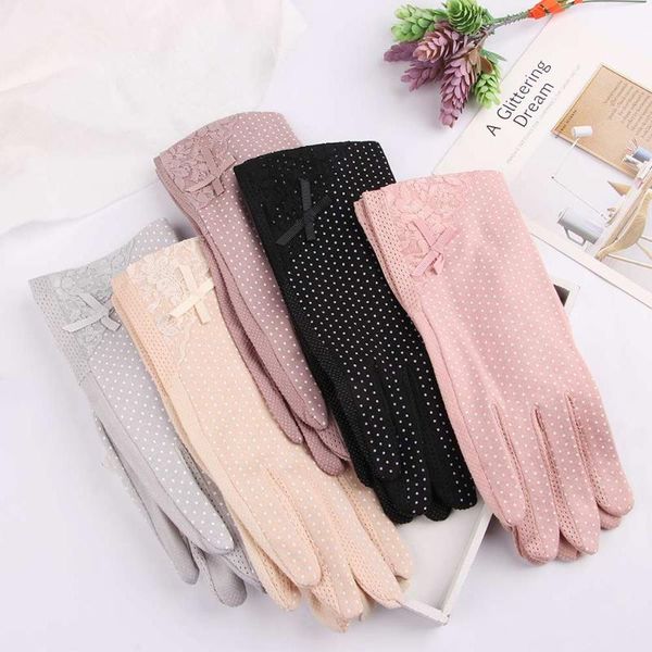 five fingers gloves breathable women lace sunscreen summer spring lady stretch touch screen anti uv slip resistant driving glove, Blue;gray
five fingers gloves breathable women lace sunscreen summer spring lady stretch touch screen anti uv slip resistant driving glove, Blue;gray