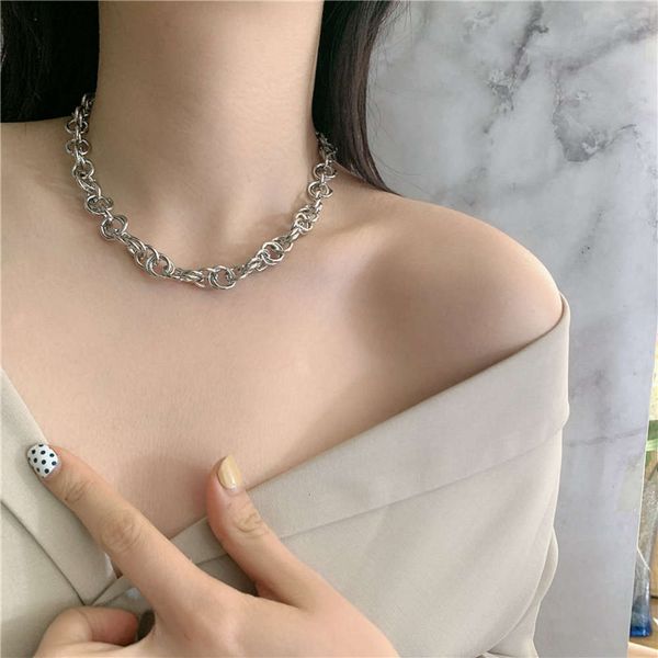 hbp fashion ins style exaggerated minority metal hip hop dark black thick twist clasp collar chain men's and women's necklace, Silver
hbp fashion ins style exaggerated minority metal hip hop dark black thick twist clasp collar chain men's and women's necklace, Silver