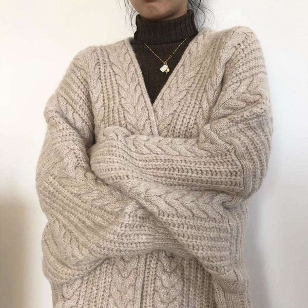fashion simple winter new knitted cardigan fashion autumn and thickening loose twist long women's sweater coat luxury, White;black
fashion simple winter new knitted cardigan fashion autumn and thickening loose twist long women's sweater coat luxury, White;black
