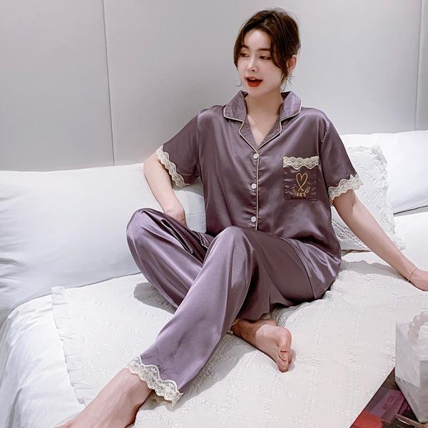 women's sleepwear 2021 summer pajama short sleeve pants ice silk fashion loose breathable home suit set, Black;red
women's sleepwear 2021 summer pajama short sleeve pants ice silk fashion loose breathable home suit set, Black;red