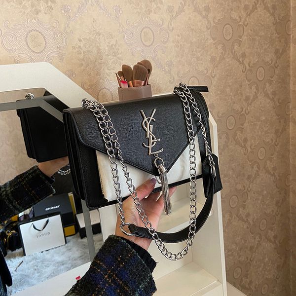 color contrast temperament one shoulder bag women's 2021 messenger bag new fashion versatile ins net red tassel chain bag
color contrast temperament one shoulder bag women's 2021 messenger bag new fashion versatile ins net red tassel chain bag