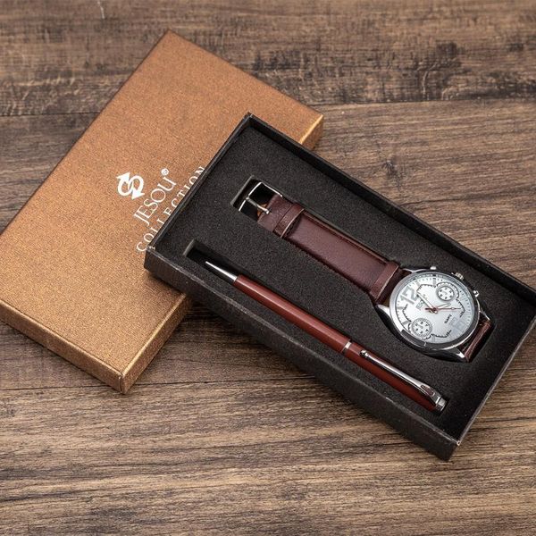 wristwatches men's gift set beautifully packaged watch + pen selling creative combination, Slivery;brown
wristwatches men's gift set beautifully packaged watch + pen selling creative combination, Slivery;brown