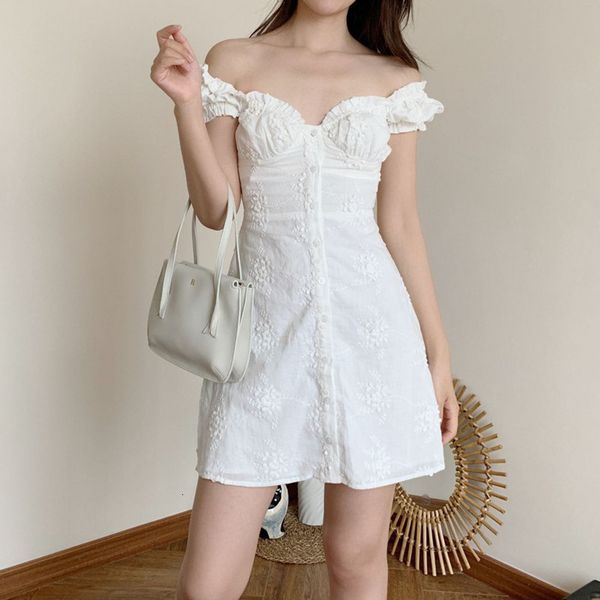 2021 new feminino cor branca floral bordado mini vestido manga curta algodo doce fora do ombro vestidos curtos com botes vero u418, Black;gray
2021 new feminino cor branca floral bordado mini vestido manga curta algodo doce fora do ombro vestidos curtos com botes vero u418, Black;gray