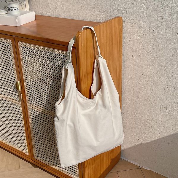 2021 casual canvas cotton women handbags middle shoulder bag for woman japan canvas female shopping bag whole sale
2021 casual canvas cotton women handbags middle shoulder bag for woman japan canvas female shopping bag whole sale