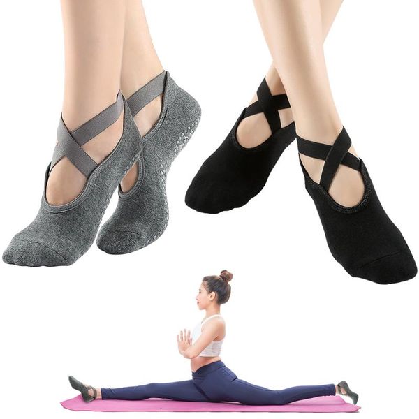 4 pair women non-slip yoga socks with straps for home indoor fitness yoga pilates dance ballet woman gym socks, Black
4 pair women non-slip yoga socks with straps for home indoor fitness yoga pilates dance ballet woman gym socks, Black