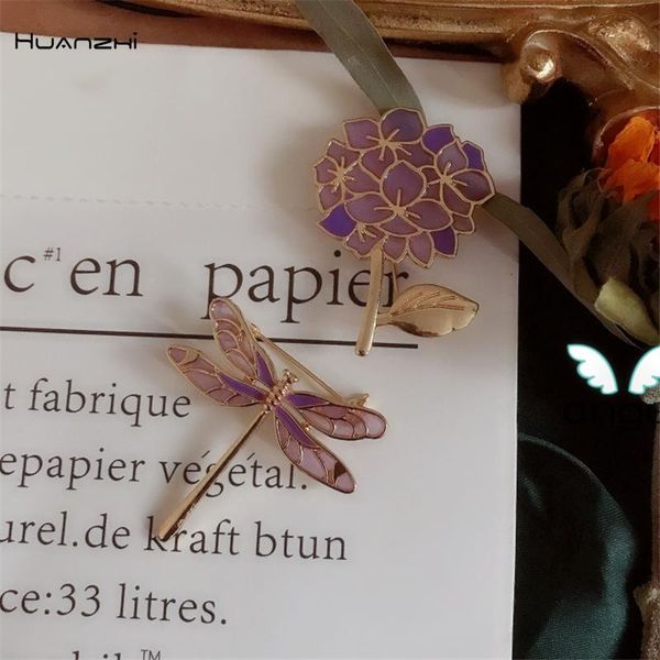 pins, brooches huanzhi 2021 trendy purple metal dragonfly lilac plant animal brooch for women and man party collar accessories jewelry, Gray
pins, brooches huanzhi 2021 trendy purple metal dragonfly lilac plant animal brooch for women and man party collar accessories jewelry, Gray