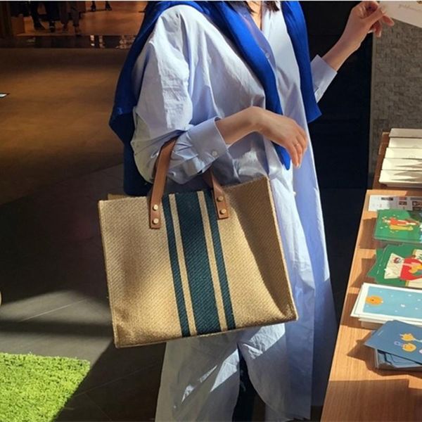 evening bags ladies retro fashion large capacity handbag striped canvas female ol business briefcase korean style
evening bags ladies retro fashion large capacity handbag striped canvas female ol business briefcase korean style