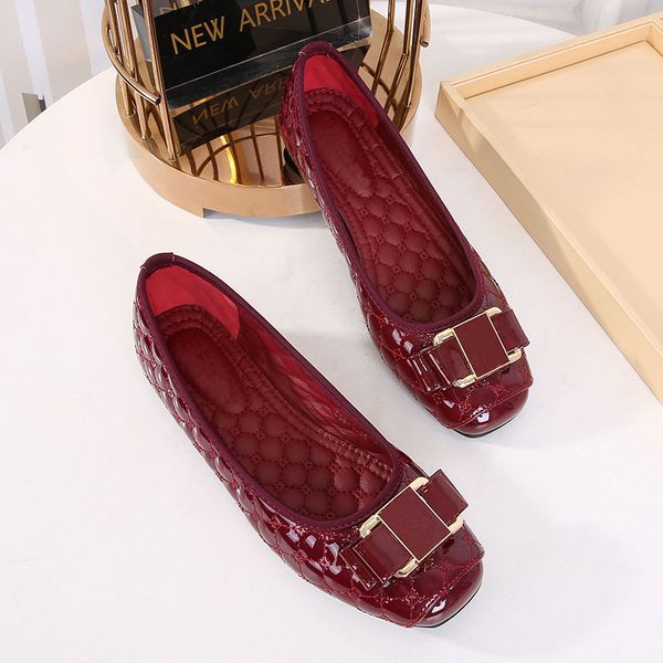 2021 women single shoes fashion luxury round head shoes brand moccasins flat casual shoes size 35~42 2021, Black
2021 women single shoes fashion luxury round head shoes brand moccasins flat casual shoes size 35~42 2021, Black