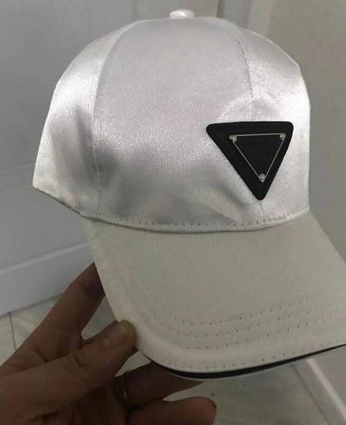 2021 luxury beanies hight quality men and wool knitted hat classical sports skull caps women high-end casual gorros bonnet 3222, Blue;gray
2021 luxury beanies hight quality men and wool knitted hat classical sports skull caps women high-end casual gorros bonnet 3222, Blue;gray