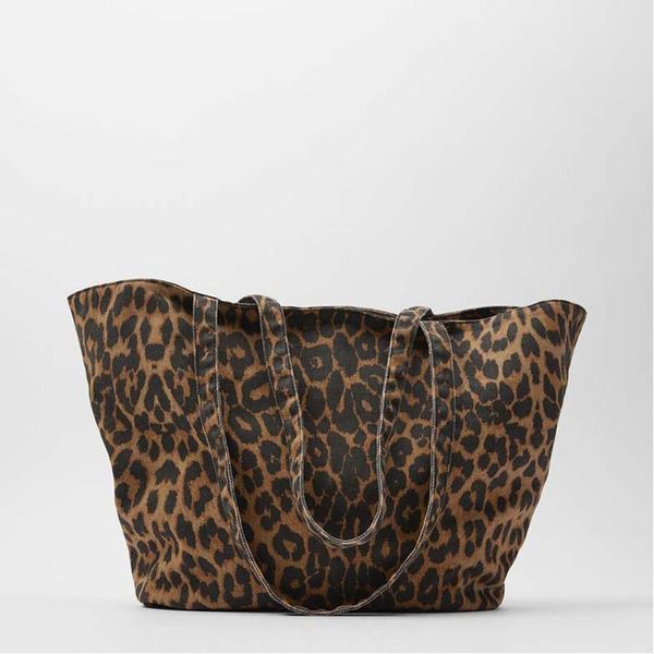 evening bags tote for women canvas leopard print fabric designer large capacity one-shoulder handbag casual
evening bags tote for women canvas leopard print fabric designer large capacity one-shoulder handbag casual