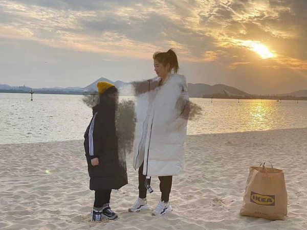 korean fashion brand long down et women's knee winter dress version ~ 070609
korean fashion brand long down et women's knee winter dress version ~ 070609