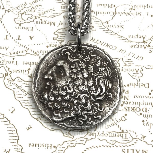 Silver plated brass coin pendants necklaces European Greece Greek mythology Head of Zeus relief art handmade designer antique jewelry access
Silver plated brass coin pendants necklaces European Greece Greek mythology Head of Zeus relief art handmade designer antique jewelry access