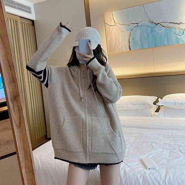 college style four bar thickened hooded knitted loose and thin casual sweater zipper shirt, White
college style four bar thickened hooded knitted loose and thin casual sweater zipper shirt, White