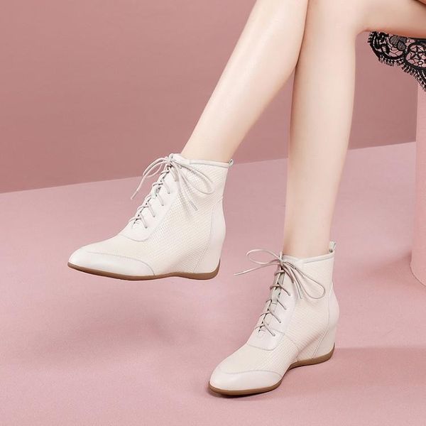 boots mljuese 2021 women ankle cow leather winter short plush beige color lace up round toe wedges heels female, Black
boots mljuese 2021 women ankle cow leather winter short plush beige color lace up round toe wedges heels female, Black