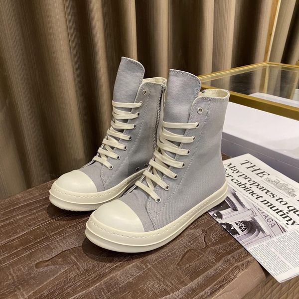 2022 breathable mens womens canvas casual ankle boots high male fashion sneakers black lace up lover shoes with box, Black;white
2022 breathable mens womens canvas casual ankle boots high male fashion sneakers black lace up lover shoes with box, Black;white
