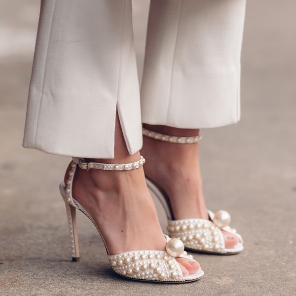 luxury wedding dress shoes women's bride high heeled sandal sacora 100mm white satin sandals crystal-studded pumps buckle female sandal, Black
luxury wedding dress shoes women's bride high heeled sandal sacora 100mm white satin sandals crystal-studded pumps buckle female sandal, Black