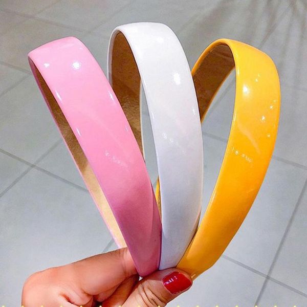 headbands candy color shiny pu leather hairbands sweet hoop holder headwear fashion hair accessories, Slivery;white
headbands candy color shiny pu leather hairbands sweet hoop holder headwear fashion hair accessories, Slivery;white