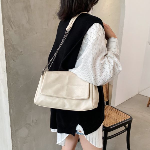 vintage fashion female shoulder bag 2020 new oil leather womens designer handbag chain messenger bag purses
vintage fashion female shoulder bag 2020 new oil leather womens designer handbag chain messenger bag purses