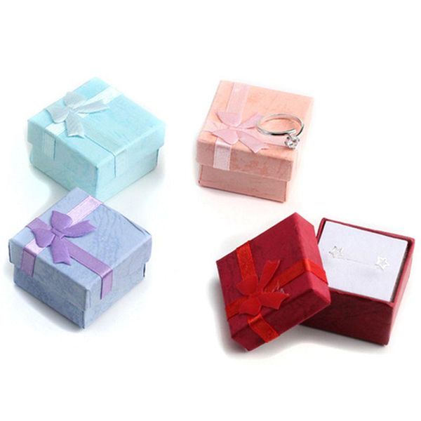 4pcs 4 x 4 cm jewelry organizer box rings storage box small gift for rings earrings colors, Pink;blue
4pcs 4 x 4 cm jewelry organizer box rings storage box small gift for rings earrings colors, Pink;blue