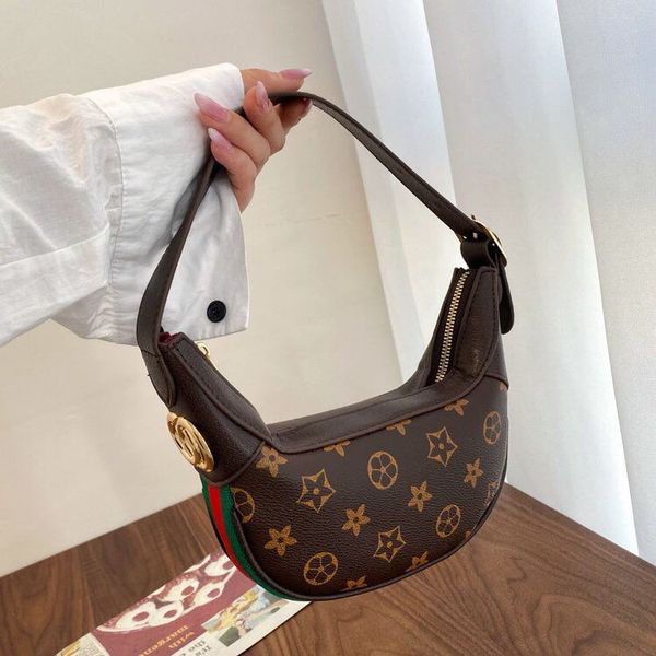 daily bag french stick underarm bag womens high-grade special-interest design retro handbag 2021 new fashion trendy shoulder messenger bag
daily bag french stick underarm bag womens high-grade special-interest design retro handbag 2021 new fashion trendy shoulder messenger bag