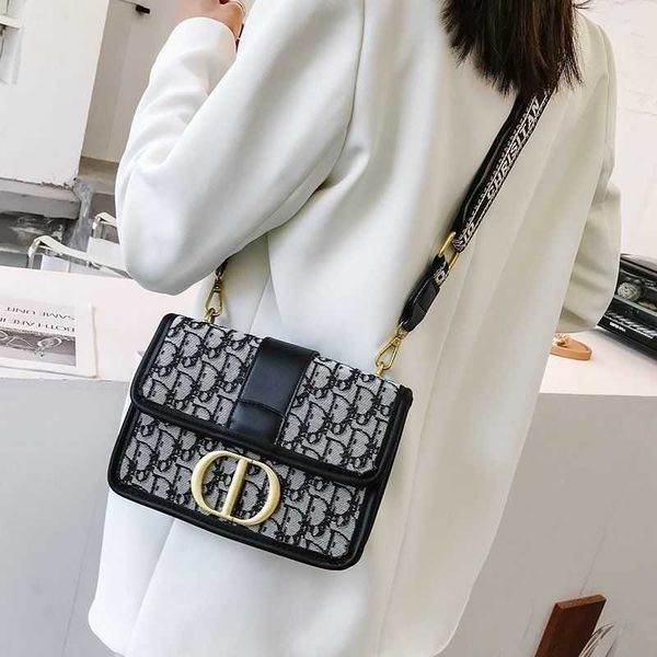 2021 new korean four seasons versatile letter small square bag single shoulder messenger bag for female students bags zly 0hme
2021 new korean four seasons versatile letter small square bag single shoulder messenger bag for female students bags zly 0hme