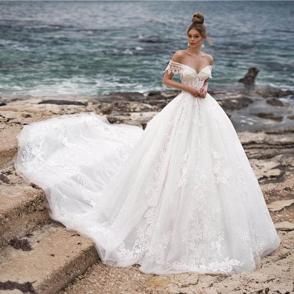 other wedding dresses romantic boat neck bride ball gown dress 2021 off shoulder appliques royal train bridal mariage vestige de noiva, White
other wedding dresses romantic boat neck bride ball gown dress 2021 off shoulder appliques royal train bridal mariage vestige de noiva, White