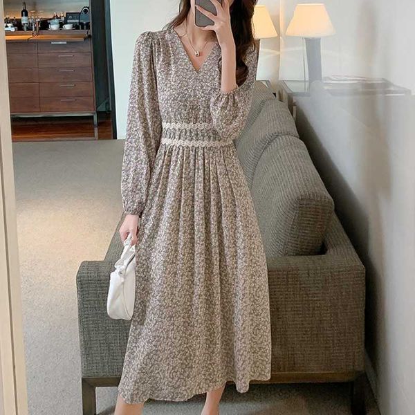 spring elegant chiffon dress for women v-neck floral print female long sleeve a-line midi robe vestidos 210526, Black;gray
spring elegant chiffon dress for women v-neck floral print female long sleeve a-line midi robe vestidos 210526, Black;gray